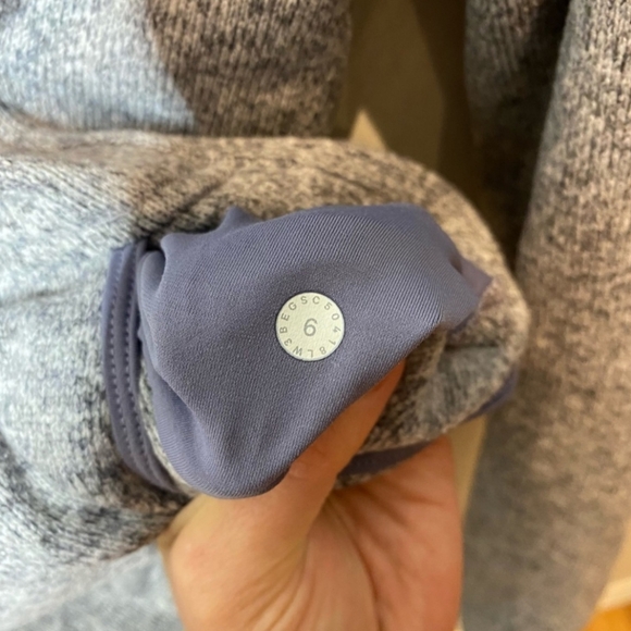 Lululemon Fleece and Thank You pullover size 6 - Picture 4 of 12